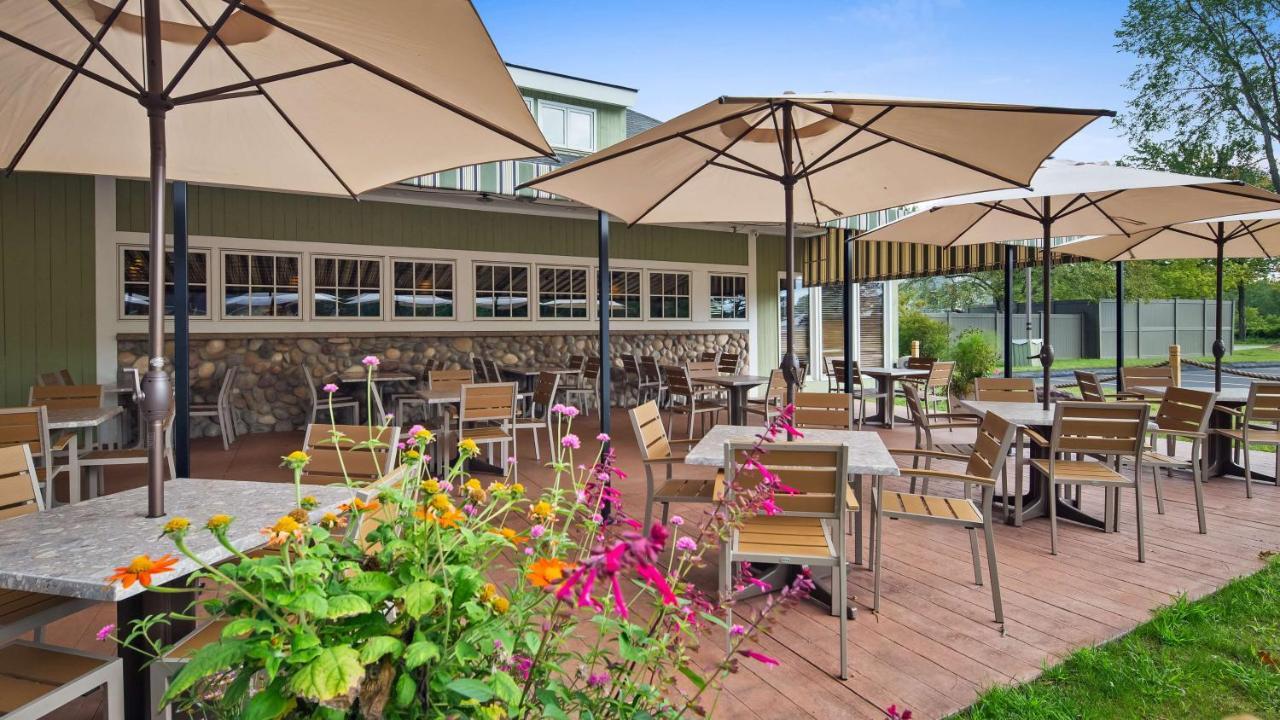Best Western Plus Windjammer Inn & Conference Center Burlington Bagian luar foto