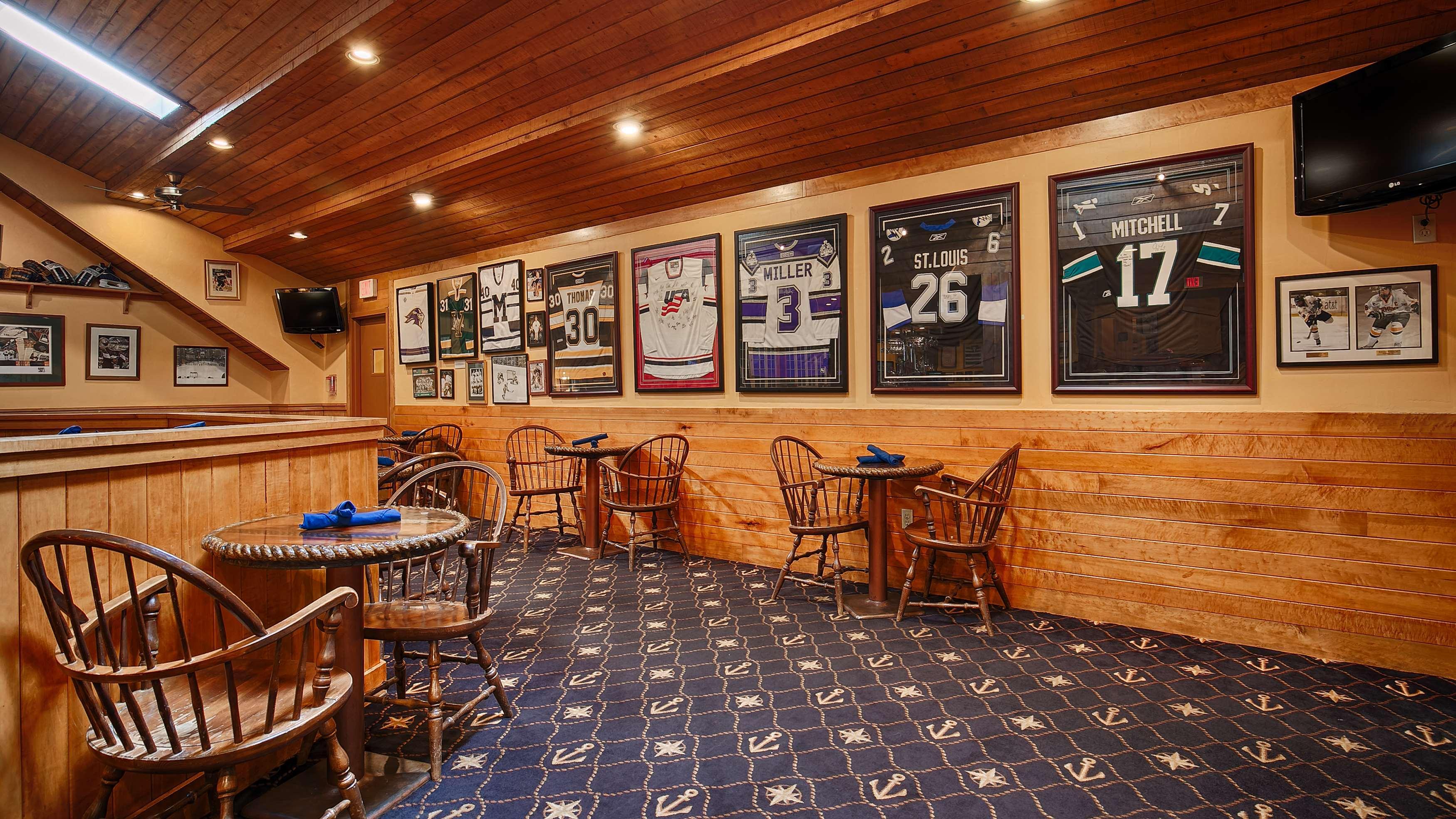 Best Western Plus Windjammer Inn & Conference Center Burlington Bagian luar foto