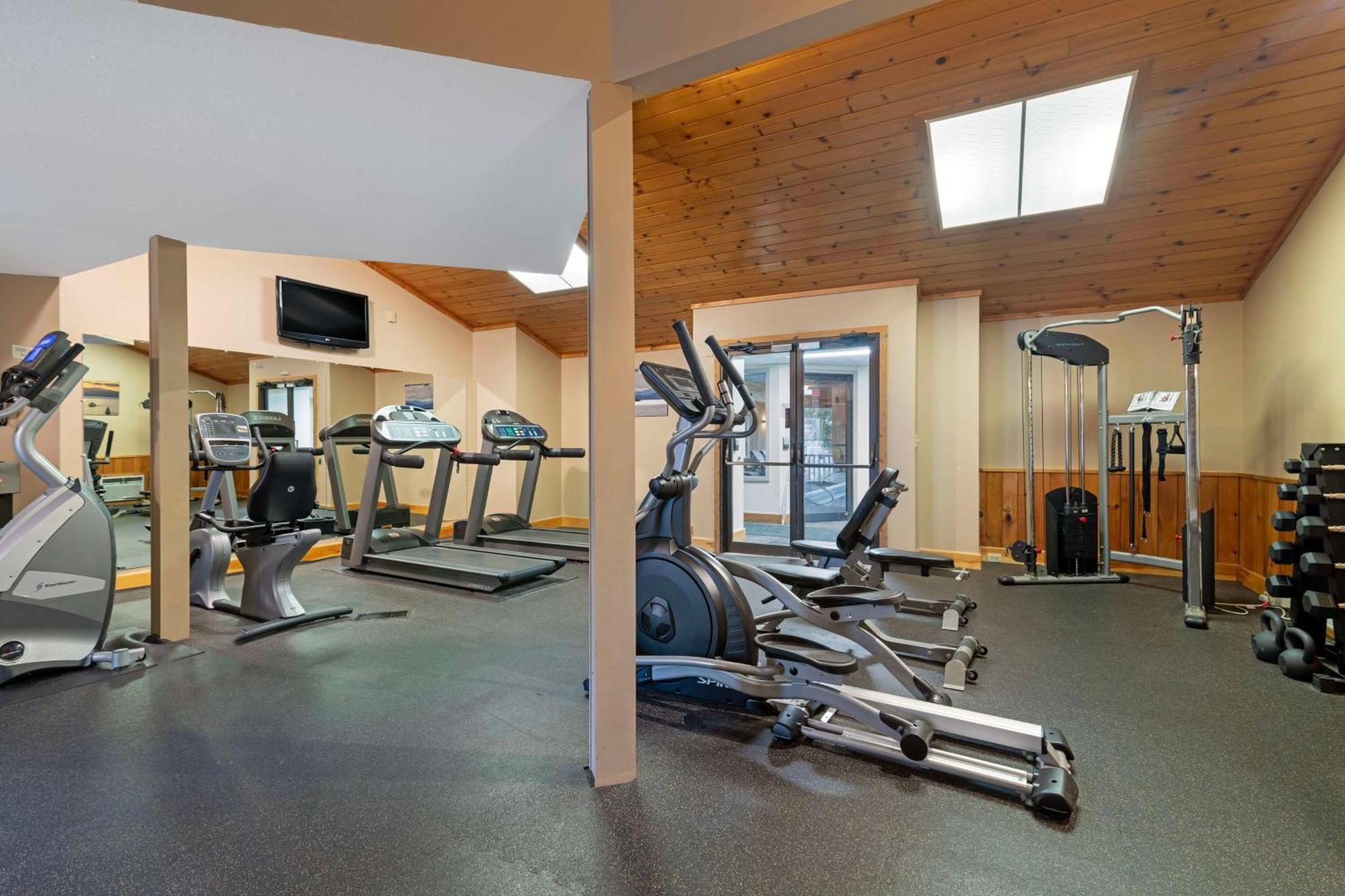 Best Western Plus Windjammer Inn & Conference Center Burlington Bagian luar foto